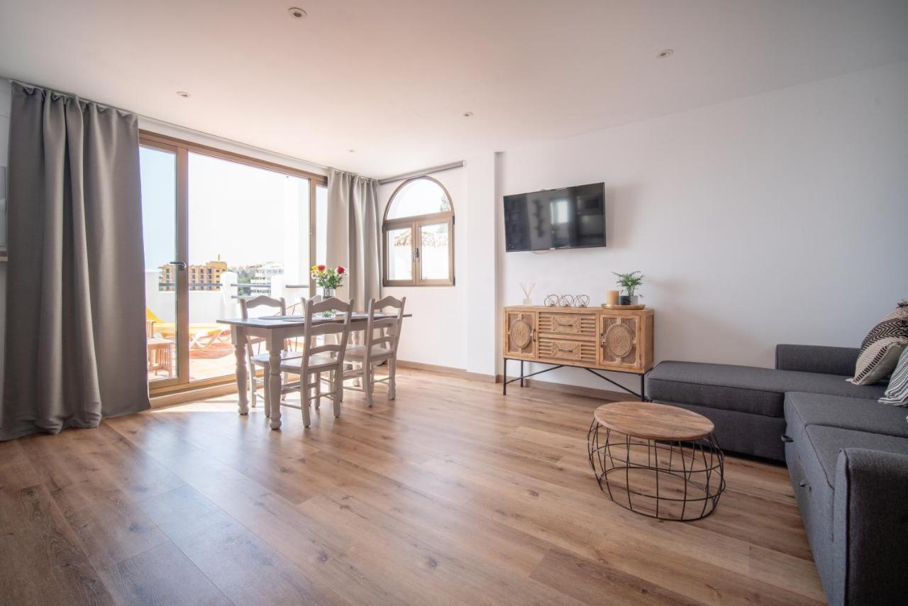 Freshly Renovated, Modern Penthouse Pueblo Evita! Бенальмадена Екстер'єр фото
